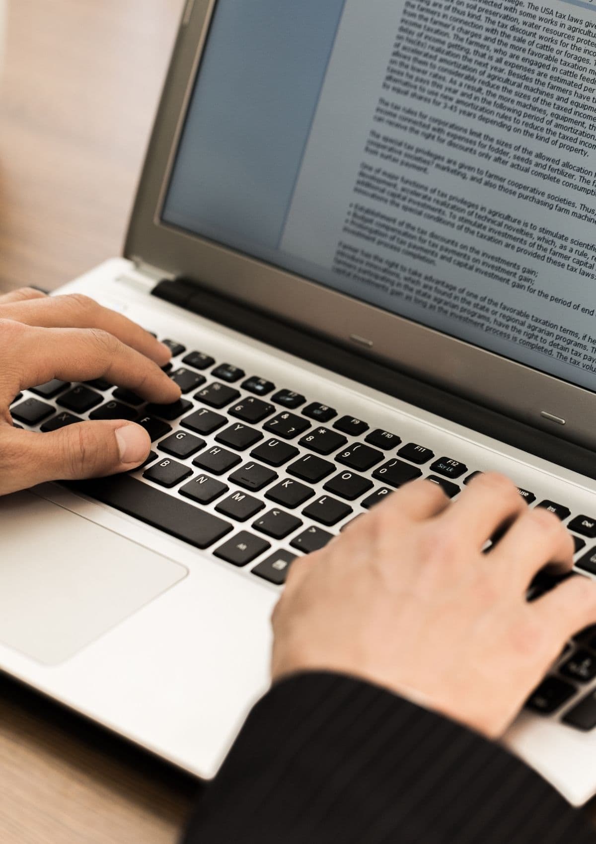 Students and educators collaborating - Write for Us